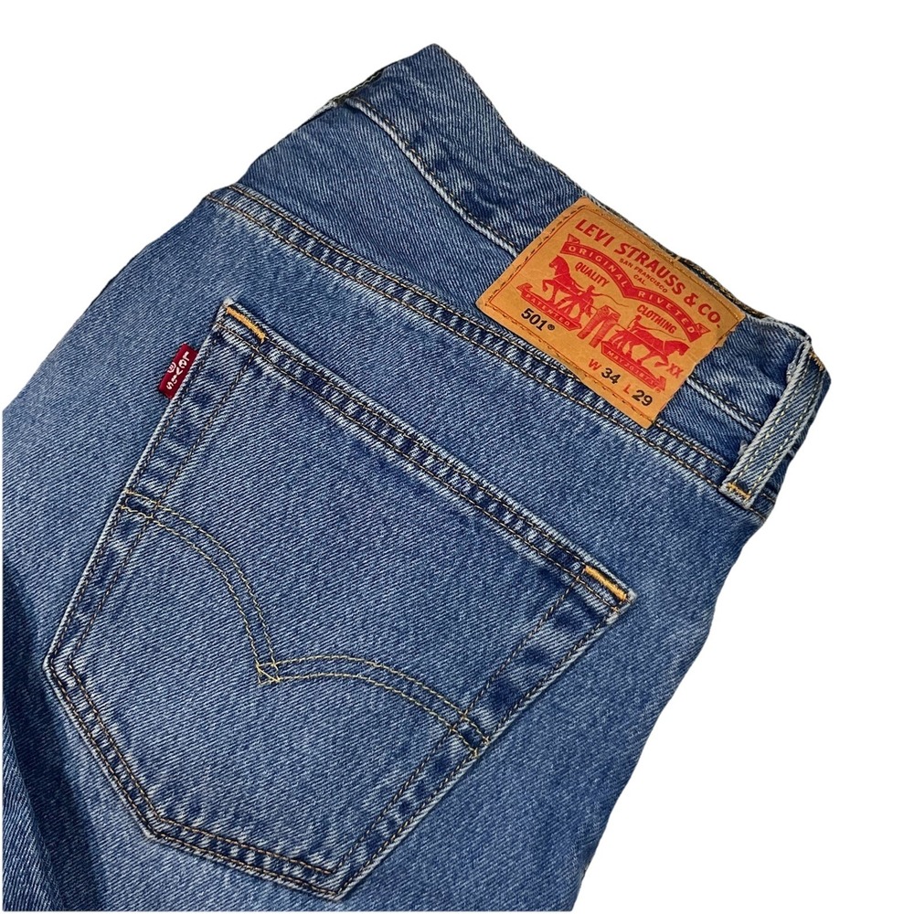 Levi's 501 Jeans Men's 34x29 Blue Denim Straight Leg Button Fly EUC